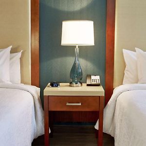 Queen Room Two Queen Beds Hearing Access